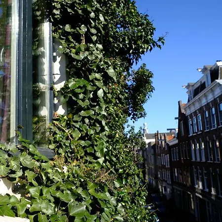 Eelhouse