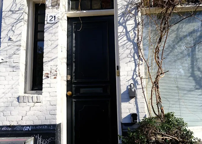 Eelhouse Apartment *